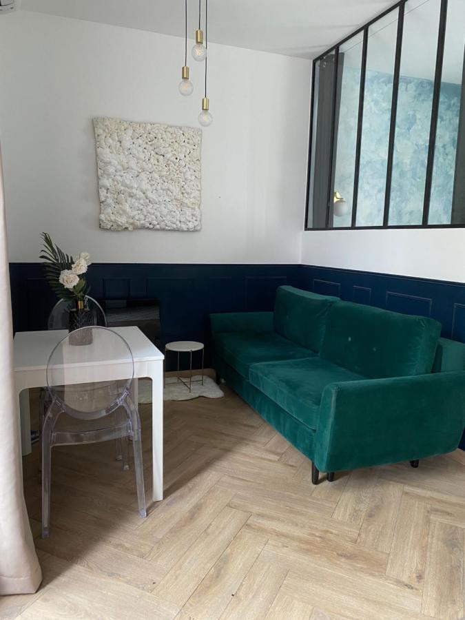 La Suite Dandy - Beau T2 -Terrasse, Parking Gratuit, Climatisation Bagneres-de-Bigorre Exterior photo